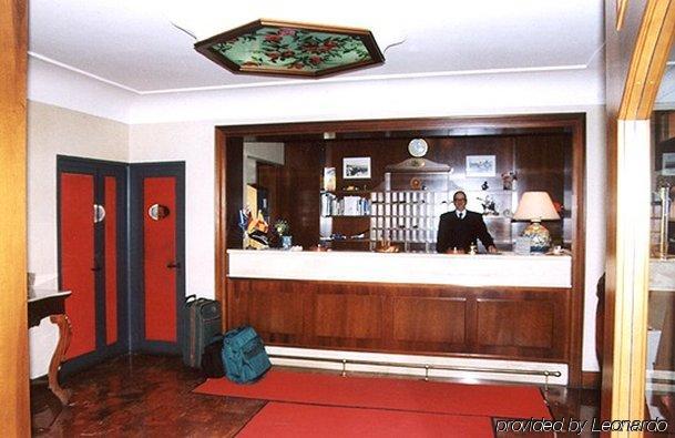 Hotel Miravalle Неаполь Интерьер фото