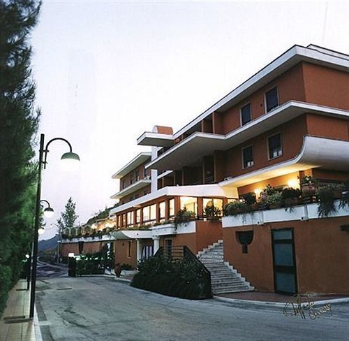 Hotel Miravalle Неаполь Экстерьер фото